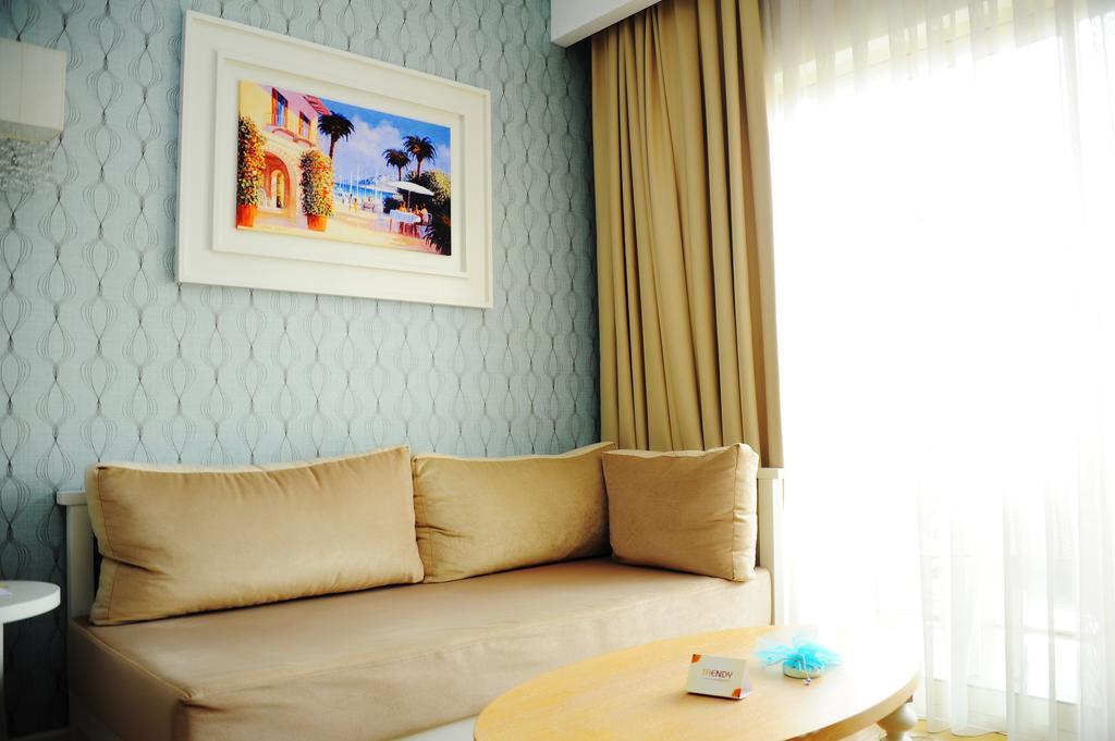 Sentido Trendy Verbena Beach Hotel Side Room photo